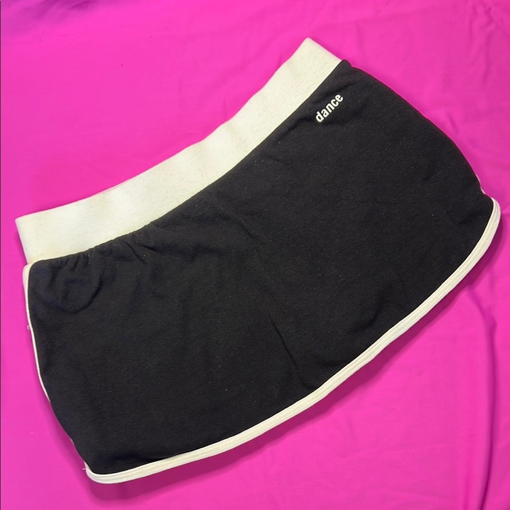 Body Wrappers Dancewear Retro Mini Skort M/C 8-10 EUC